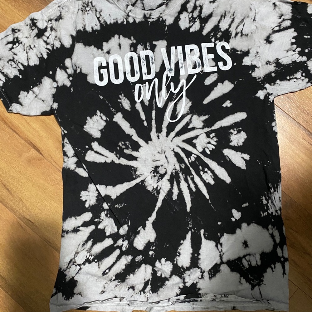 Go tie dye t-shirt